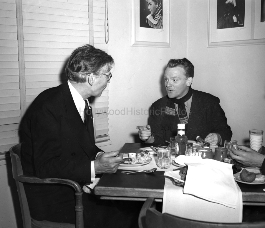 James Cagney 1943 Walter Huston.jpg